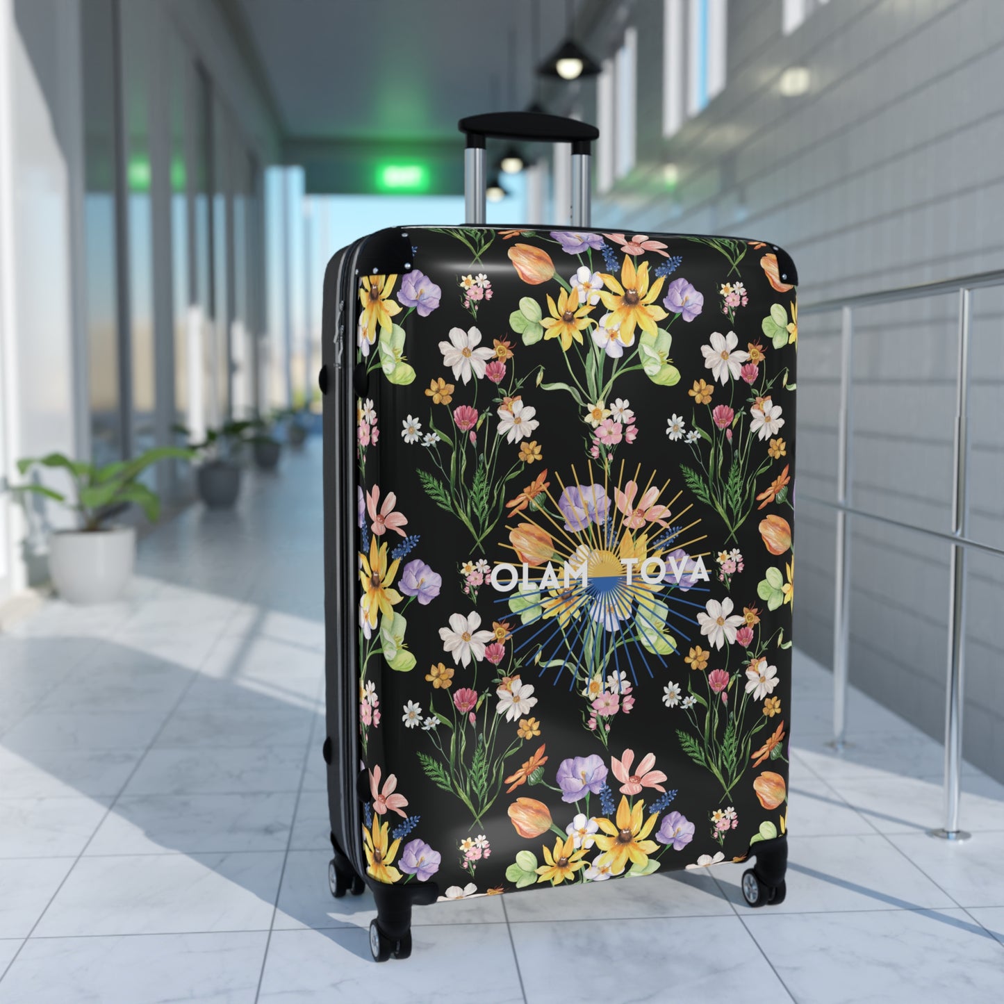 Yvonne Floral Pattern on Black Suitcase