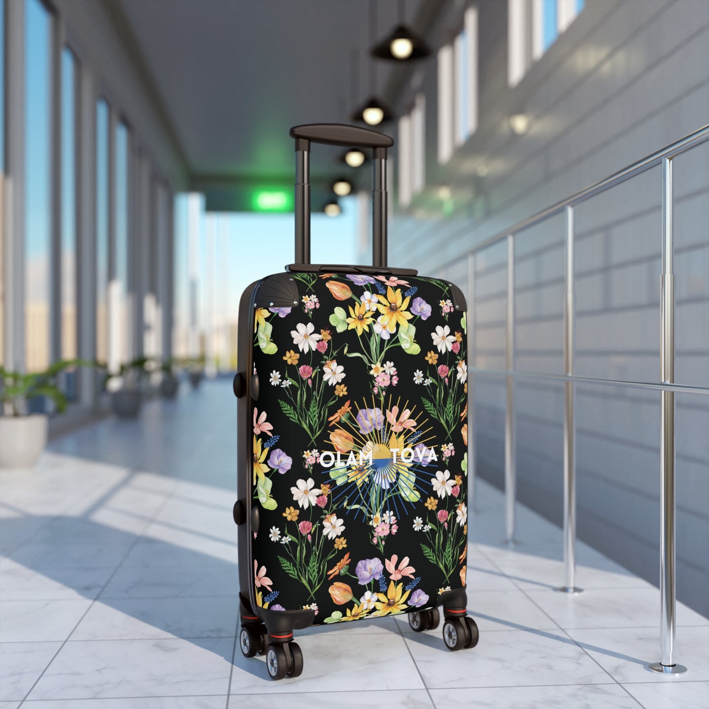 Yvonne Floral Pattern on Black Suitcase