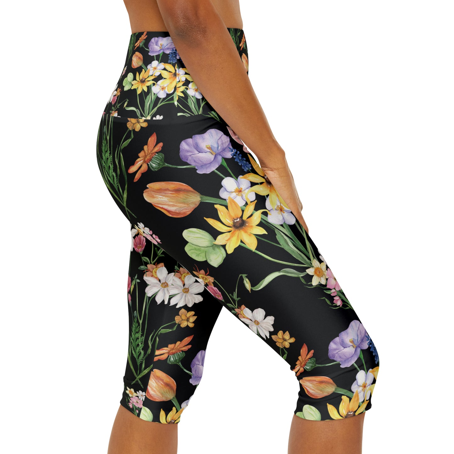 Yvonne Floral Pattern on Black Yoga Capri Leggings