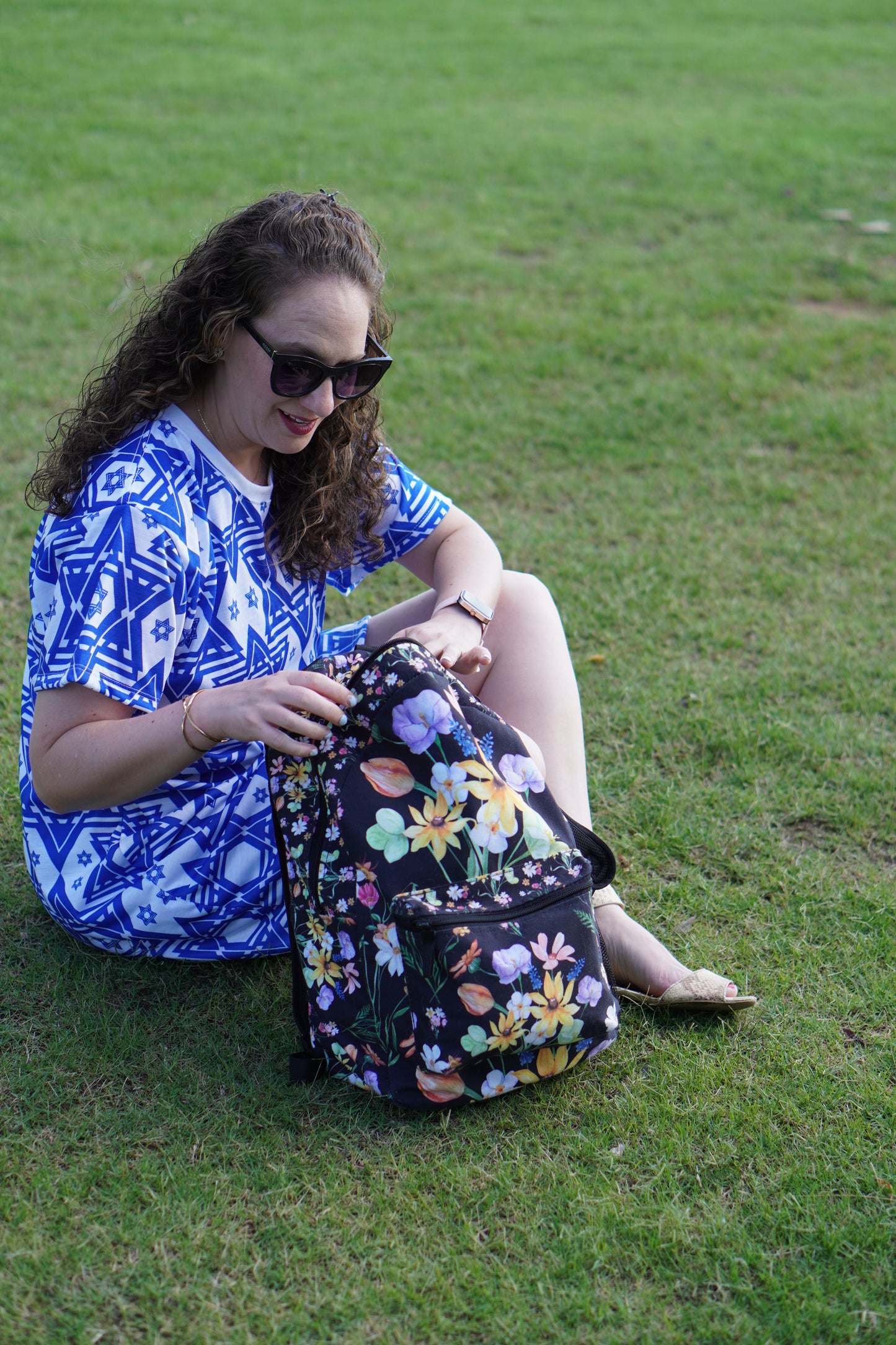 Yvonne Floral Pattern on Black Backpack