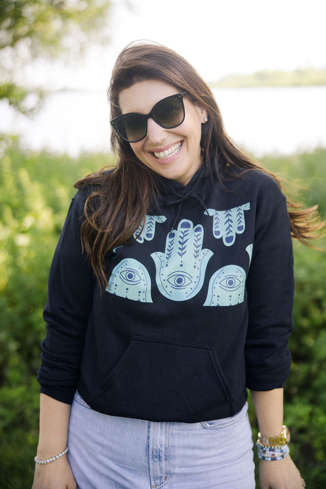 Hannah Bright Turquoise Hamsa Design Unisex Heavy Blend™ Hooded Sweatshirt