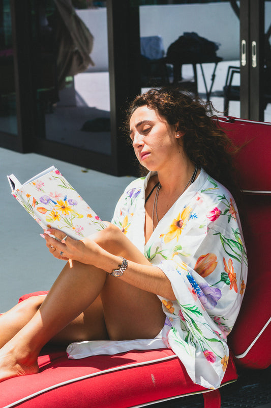 Yvonne Floral Pattern on White Long Sleeve Kimono Robe